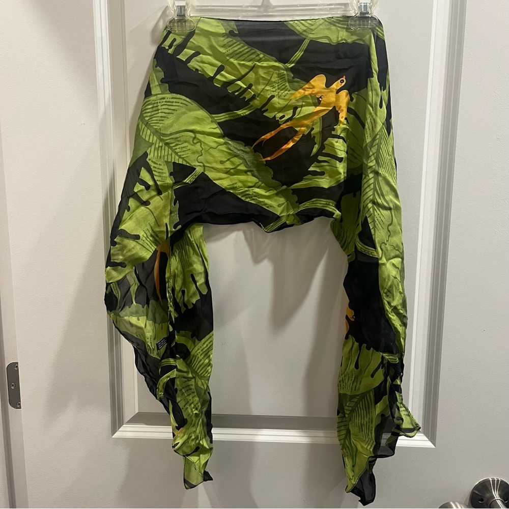 Zazou 100% Rayon Green Black Scarf Yellow Bird Pattern